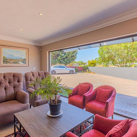 Holiday Guest House Langebaan Extérieur photo