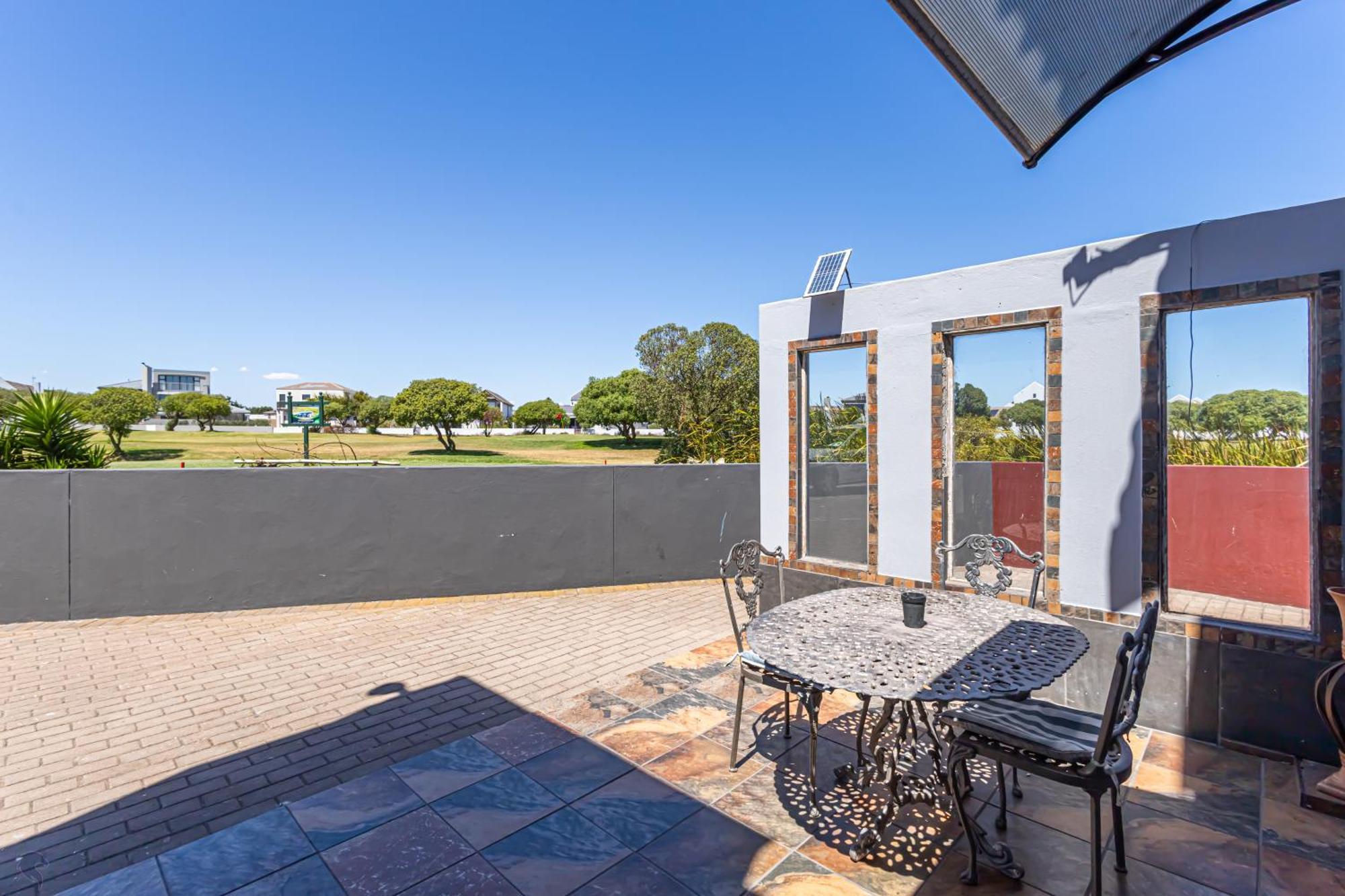 Holiday Guest House Langebaan Extérieur photo