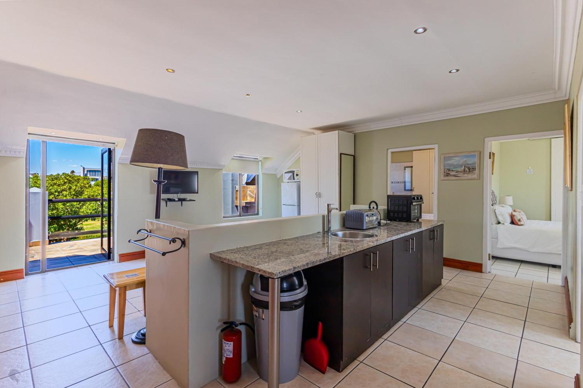 Holiday Guest House Langebaan Extérieur photo