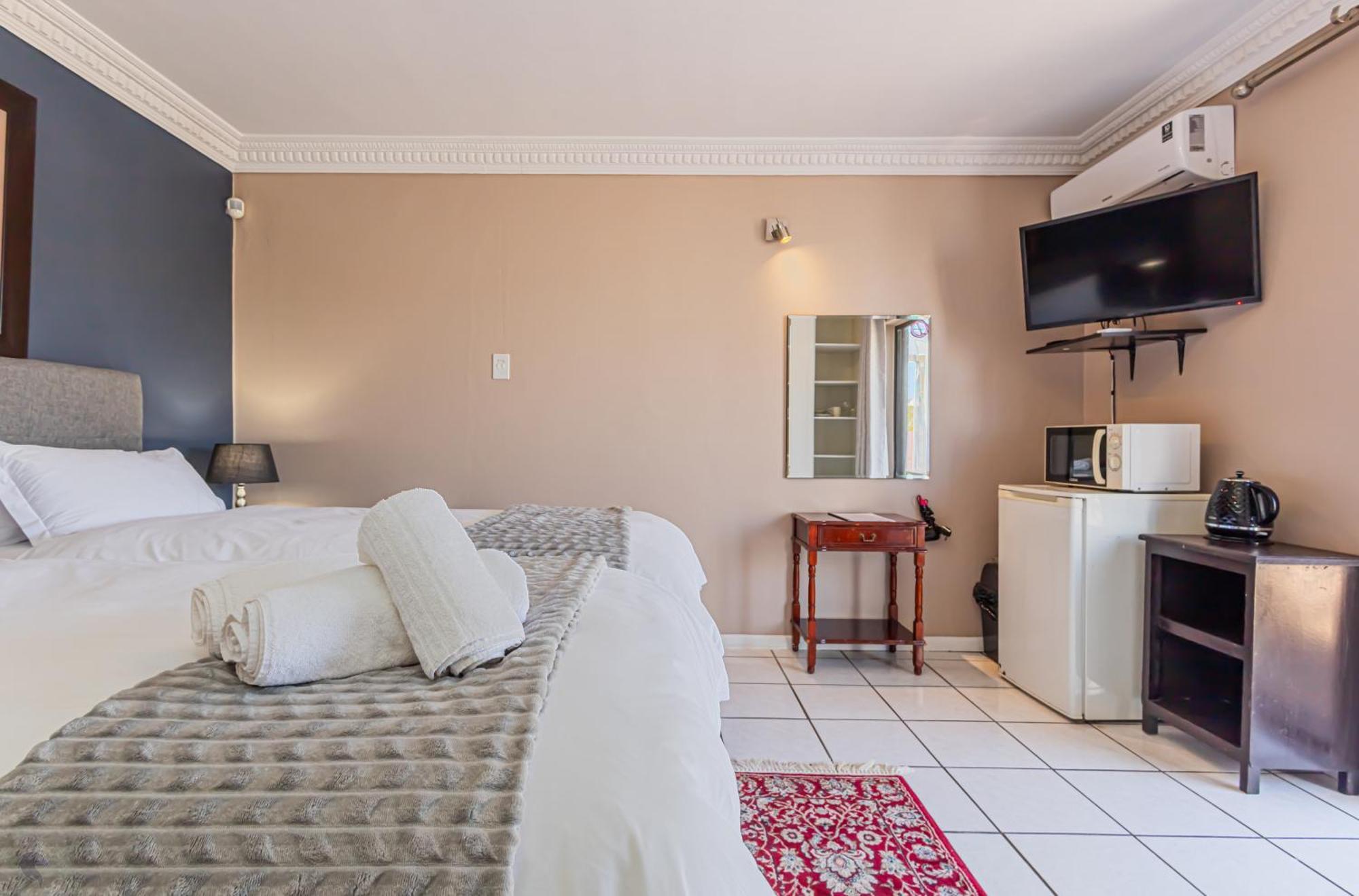 Holiday Guest House Langebaan Extérieur photo