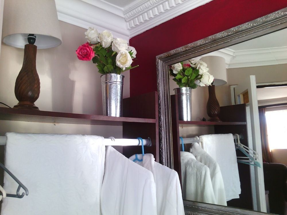 Holiday Guest House Langebaan Extérieur photo